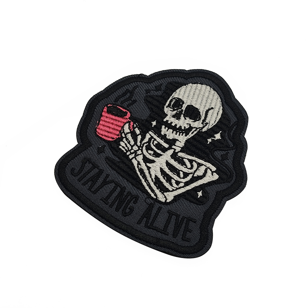 Toppe Ricamate con Scheletri D - Motorcycle Gear Quotes recensione e prezzo