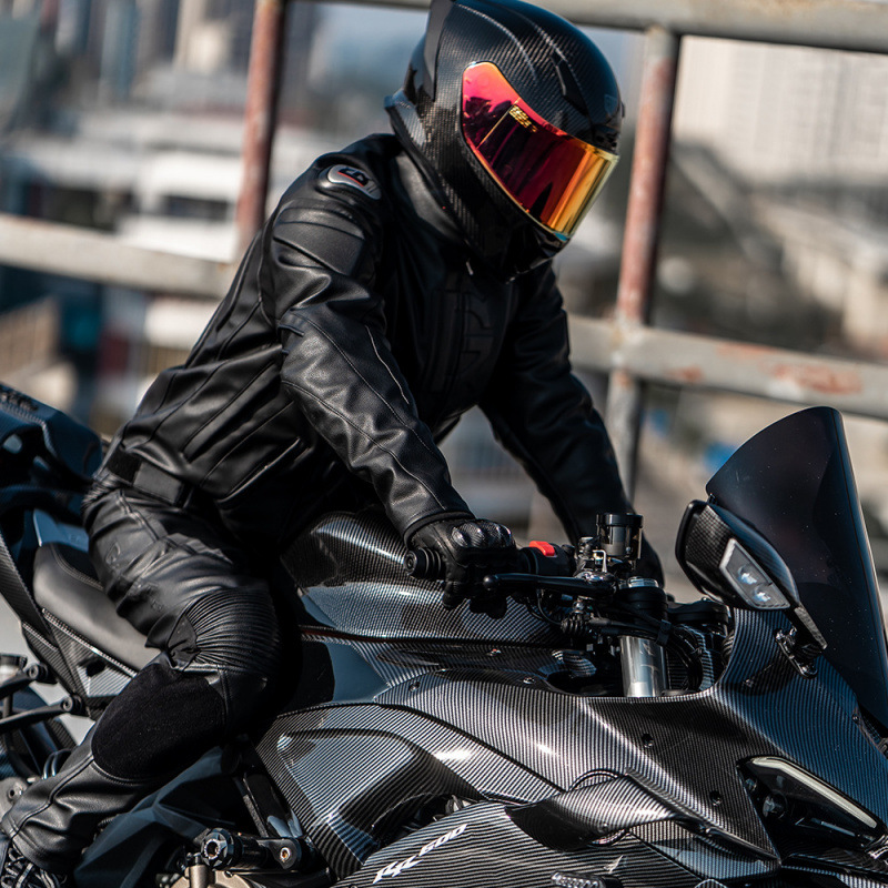 Completo da Moto Invernale in  - Riding Jacket Leather recensione e prezzo